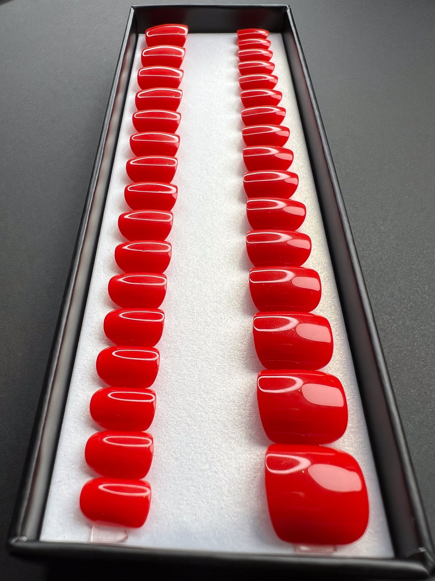 Rouge Toujours – أحمر خالد